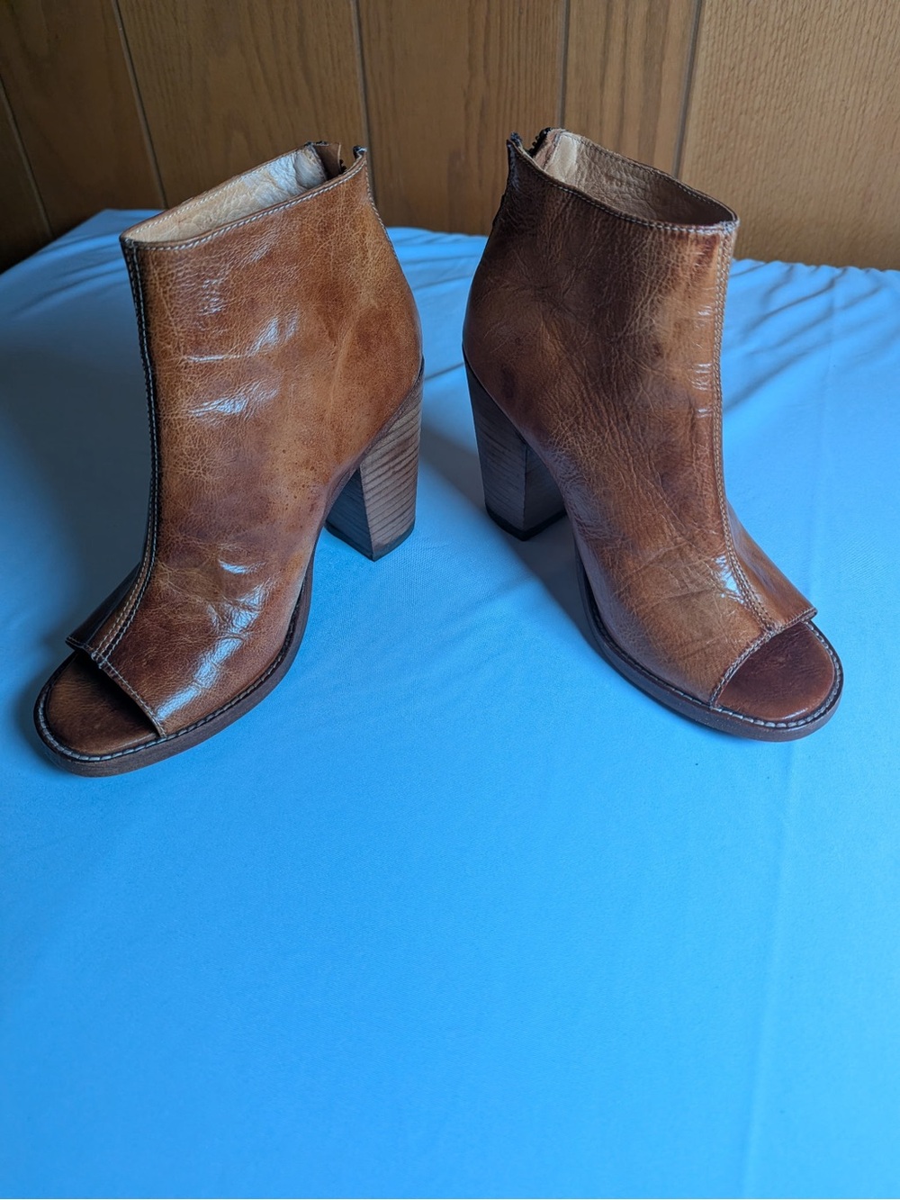 BedStu Women's Brown Leather Open-Toe Ankle Booties